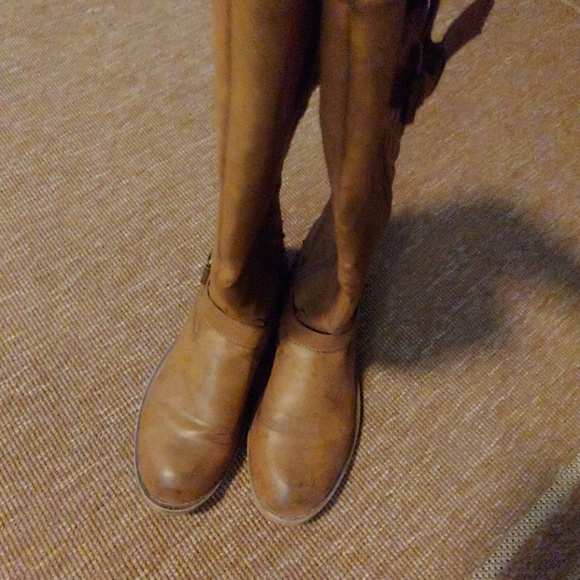 Tall brown boots - Picture 3 of 4